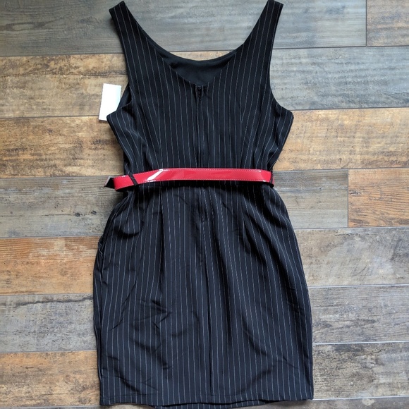 Dress with belt - Picture 3 of 8